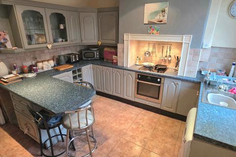 2 bedroom terraced house for sale, Springfield Avenue, Marple