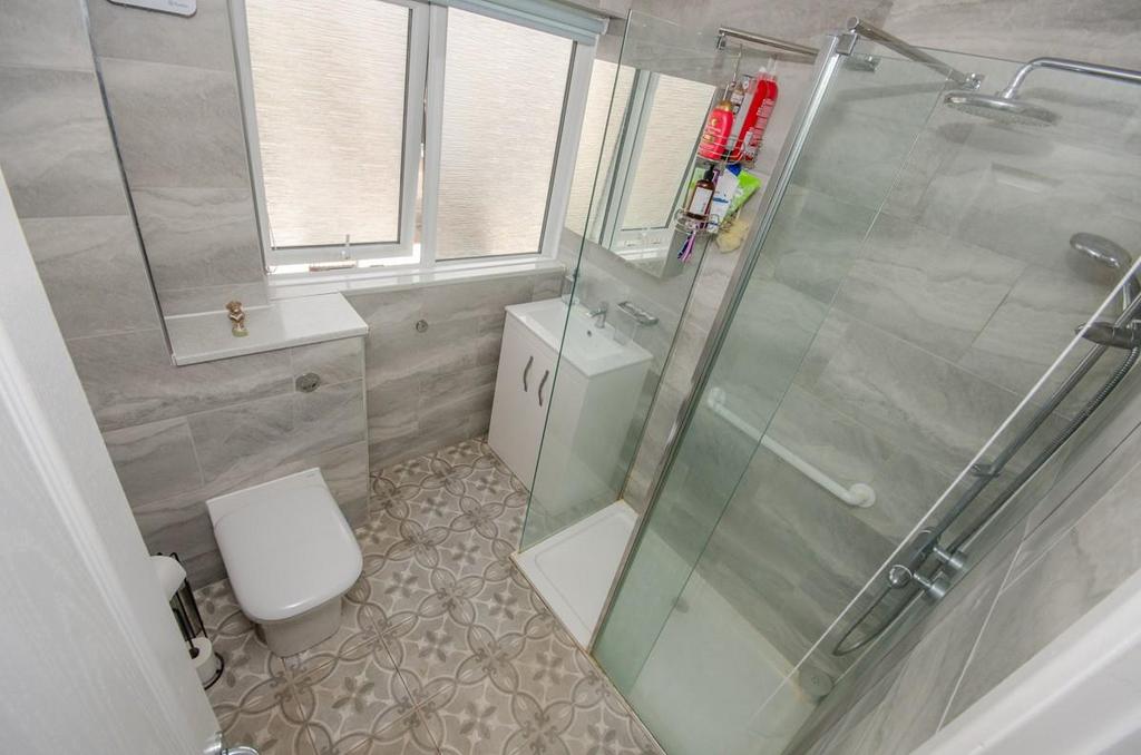 Shower room.jpg
