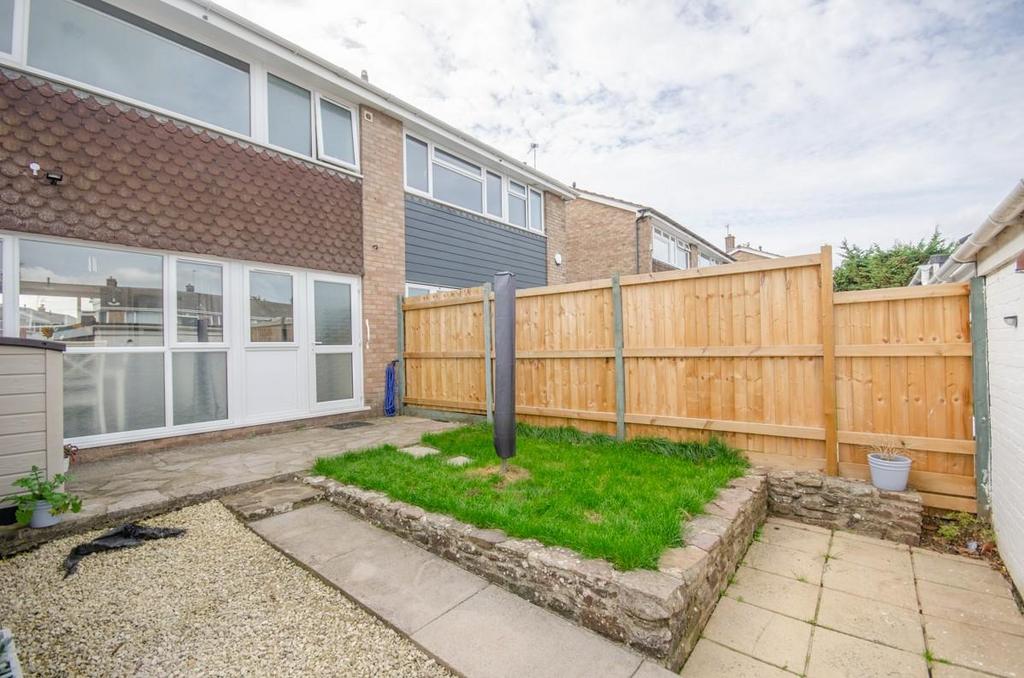 Rear garden pic 2.jpg