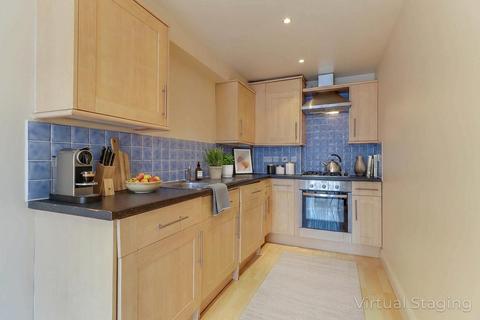 2 bedroom flat for sale, St Georges Road GL50 3EJ