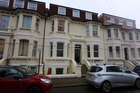 2 bedroom flat to rent, Seafield Road, Hove