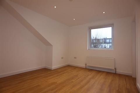 2 bedroom flat to rent, Seafield Road, Hove