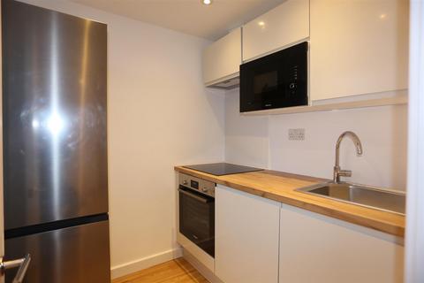 2 bedroom flat to rent, Seafield Road, Hove