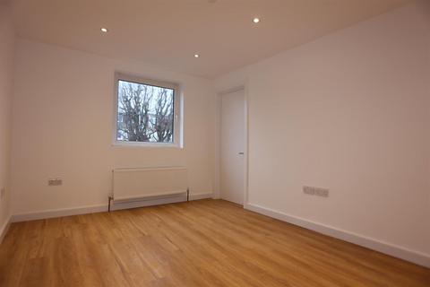 2 bedroom flat to rent, Seafield Road, Hove