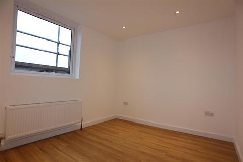 2 bedroom flat to rent, Seafield Road, Hove