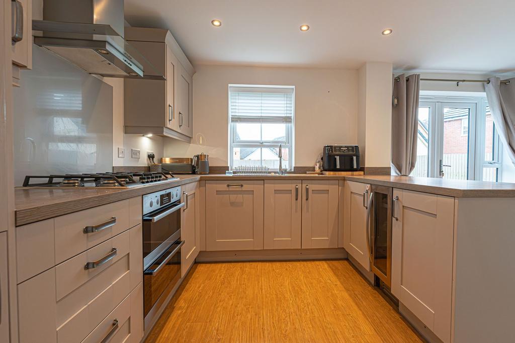 Kitchen / Diner