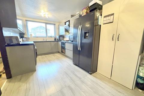 3 bedroom terraced house for sale, Millfield, Creekmoor, Poole, BH17