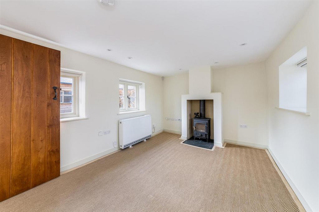 Living Room a.jpg