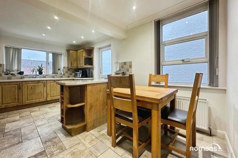 undefined, Essex Road, Basingstoke, Hampshire