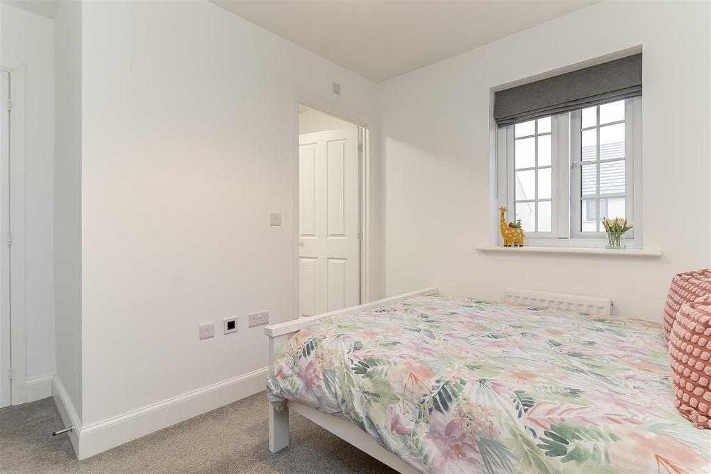 Bedroom 1 - B.jpg