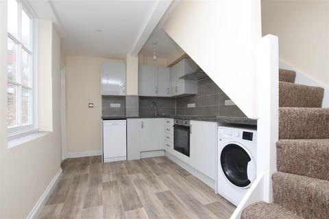 3 bedroom flat to rent, 8 Brunswick Square, Bristol BS2