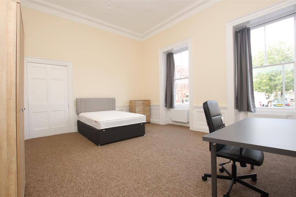 Bedroom.JPG