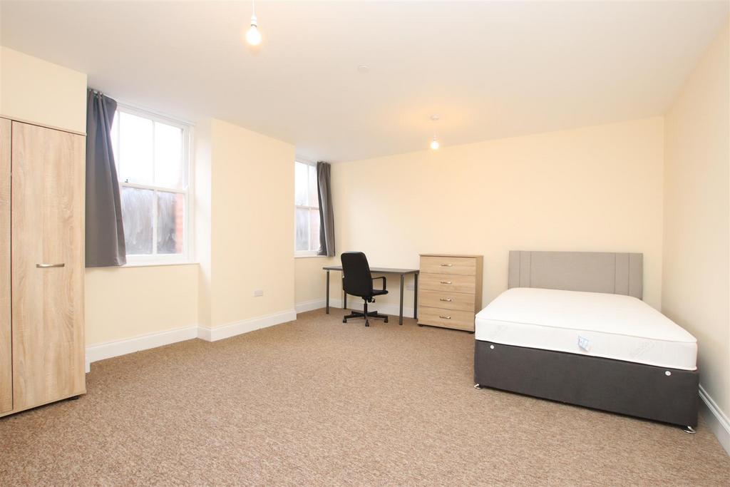 Bedroom.JPG