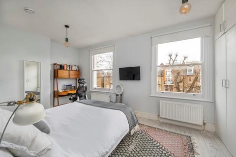 2 bedroom flat for sale, Englands Lane, London, NW3