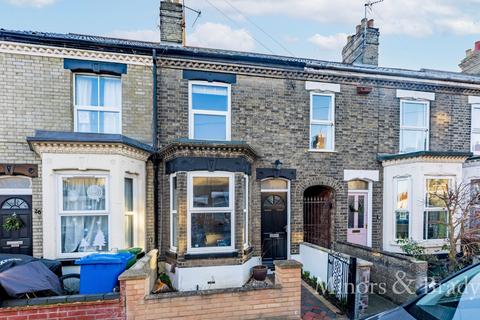 2 bedroom terraced house to rent, Turner Road, Norwich