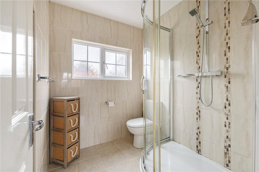 Main Ensuite