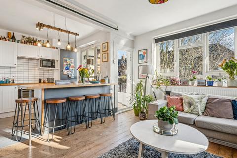 2 bedroom flat for sale, Tulse Hill, London, SW2