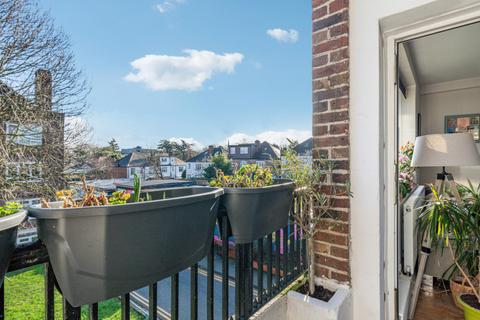 2 bedroom flat for sale, Tulse Hill, London, SW2