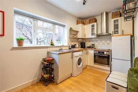 undefined, Kingsley Close, Shaw, Newbury, Berkshire, RG14