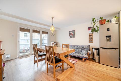 4 bedroom terraced house for sale, Blondin Street, Bow Quarter, E3