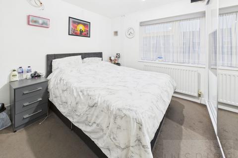 undefined, Loriners, Crawley RH10