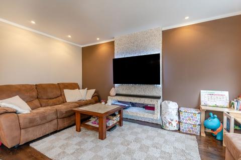 3 bedroom terraced house for sale, Dinas Close, Blacon, CH1