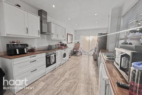3 bedroom detached house for sale, Talbot Street, Swadlincote