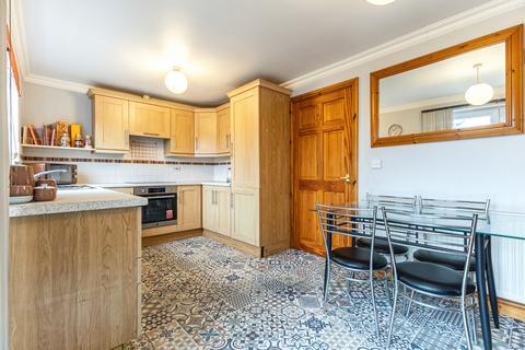 undefined, Regent Court, Hoyland, S74