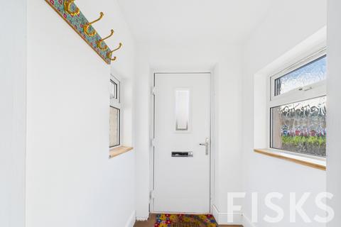 2 bedroom semi-detached house for sale, Hatley Gardens, Benfleet, SS7