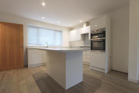 3 bedroom semi-detached house for sale, Cavell Square, Deal, CT14