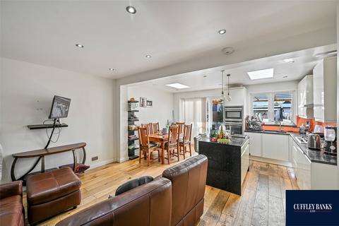 3 bedroom terraced house for sale, Bilton Road, Perivale, Middlesex, UB6