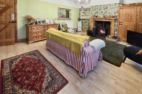 3 bedroom terraced house for sale, New Row, Oakenshaw, Crook
