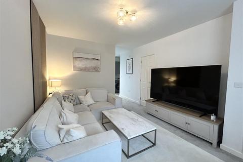 2 bedroom terraced house for sale, Wheatfield Avenue, Chippenham