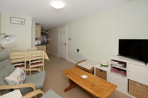 undefined, Wellington Street, Evelyn House, TQ14