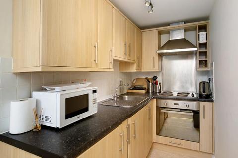 undefined, Wellington Street, Evelyn House, TQ14