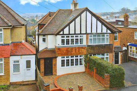 4 bedroom semi-detached house for sale, Risedale Road, Hemel Hempstead HP3