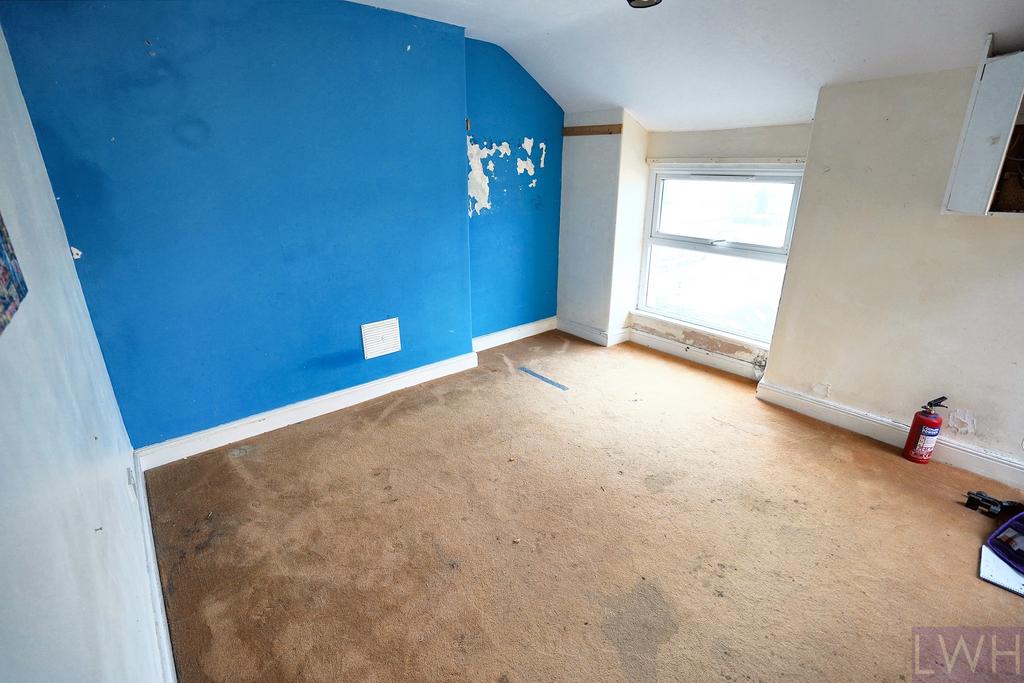 Flat 5 Bedroom.jpeg