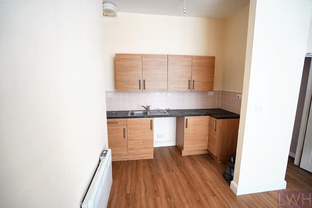 Flat 2 Kitchen.jpeg