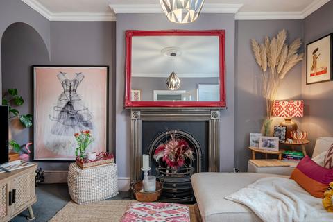 3 bedroom terraced house for sale, East Street, Farnham, Surrey, GU9