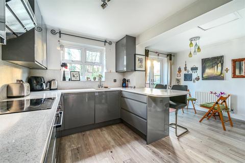 4 bedroom detached house for sale, Derry Close, Aldershot GU12