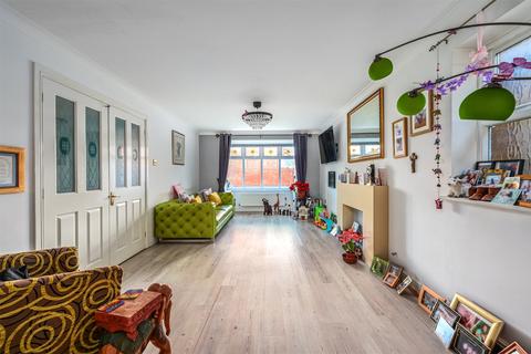 4 bedroom detached house for sale, Derry Close, Aldershot GU12
