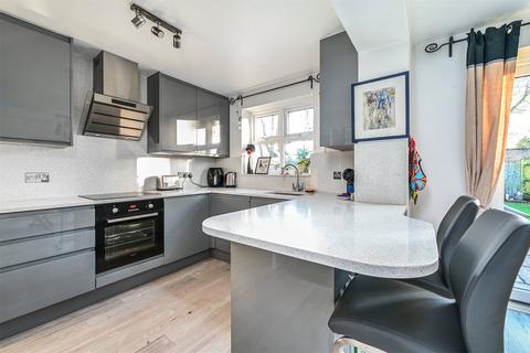4 bedroom detached house for sale, Derry Close, Aldershot GU12