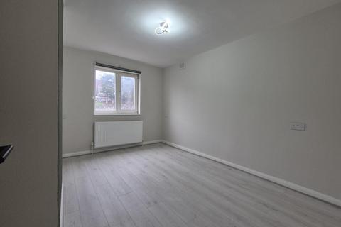2 bedroom apartment to rent, Chapter Road, London, NW2