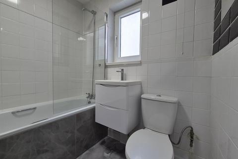 2 bedroom apartment to rent, Chapter Road, London, NW2
