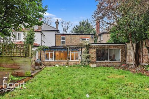 3 bedroom semi-detached house for sale, Carshalton Road, Sutton
