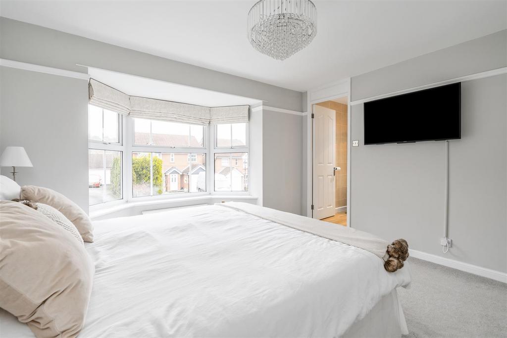 2 Austcliff Drive 19.jpg