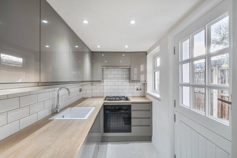 2 bedroom terraced house to rent, Norfolk Road, Rickmansworth, Hertfordshire, WD3