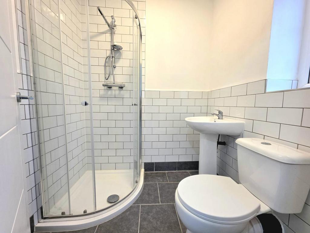En Suite Bathroom