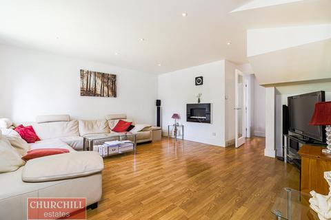 4 bedroom semi-detached house for sale, Elmslie Close, Woodford Green