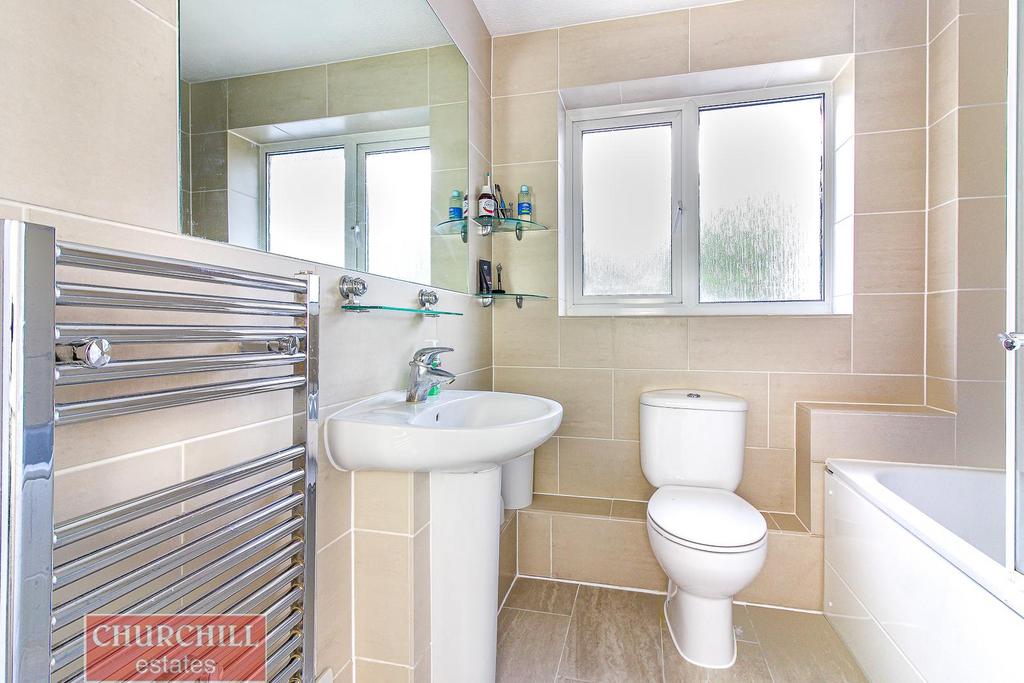 Bathroom (1 of 1).jpg